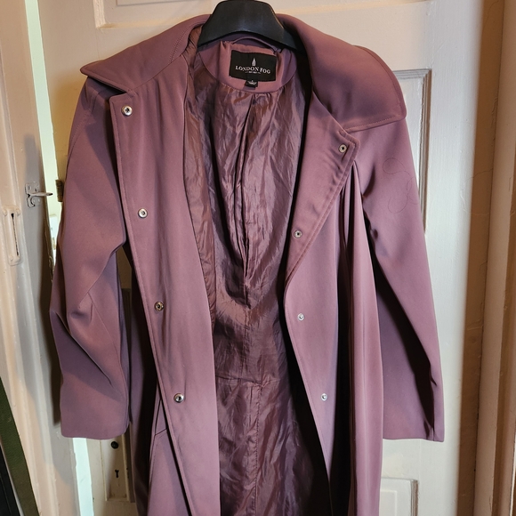 London Fog Jackets & Blazers - London Fog Women's Mauve Trench Coat